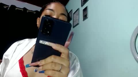 sexymomm678 online show from April 22, 4:04 am