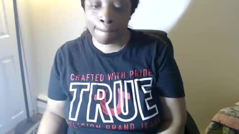 SexyMona online show from April 2, 9:18 am