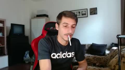 Snapshot of sexymuscle26 chatting on October 27, 8:40 am Adrian online show from October 27, 8:40 am