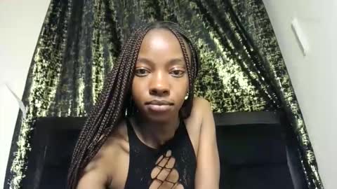 Snapshot of sexynanaa chatting on December 20, 3:30 pm nanaa online show from December 20, 3:30 pm