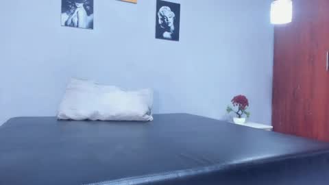 Snapshot of sexynova_93 chatting on May 19, 1:56 am sexynova 93 online show from May 19, 1:56 am
