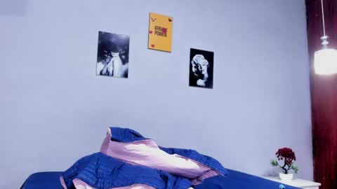 Snapshot of sexynova_93 chatting on May 27, 1:57 am sexynova 93 online show from May 27, 1:57 am