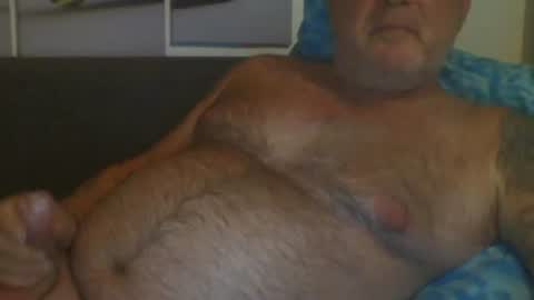 Snapshot of sexypaa chatting on February 21, 10:04 pm sexypaa online show from February 21, 10:04 pm