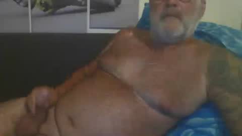 Snapshot of sexypaa chatting on July 25, 4:32 am sexypaa online show from July 25, 4:32 am