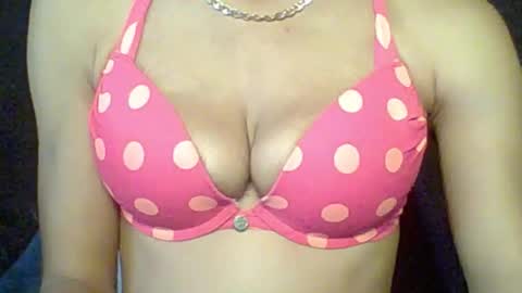 sexypussy000 online show from February 17, 4:35 pm