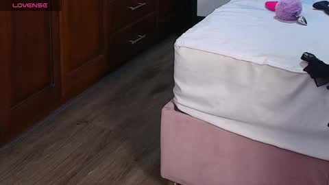 R A C H E L online show from January 9, 11:57 am