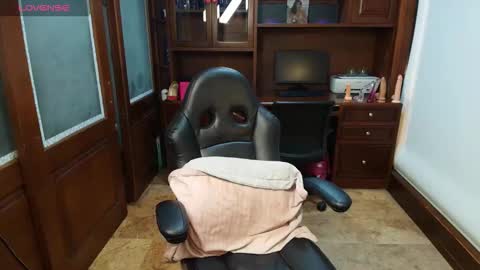 R A C H E L online show from January 10, 12:18 pm