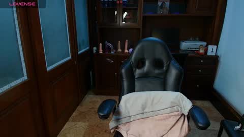 R A C H E L online show from January 13, 11:59 am