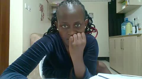 Snapshot of sexyreddebony chatting on December 15, 10:04 pm sexyreddebony online show from December 15, 10:04 pm