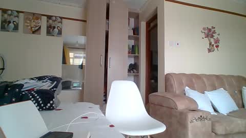 Snapshot of sexyreddebony chatting on December 27, 9:28 am sexyreddebony online show from December 27, 9:28 am