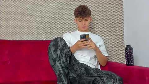 Snapshot of sexys_boys18 chatting on February 11, 2:00 pm MATIAS-18 THIAHO -18 MAX-19 NICOKALY-19 CAIN-19 MOD ESTEBAN online show from February 11, 2:00 pm