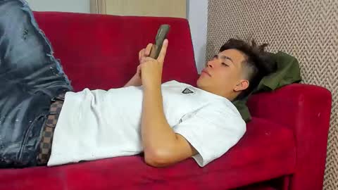 Snapshot of sexys_boys18 chatting on February 28, 7:26 pm MATIAS-18 THIAHO -18 MAX-19 NICOKALY-19 CAIN-19 MOD ESTEBAN online show from February 28, 7:26 pm