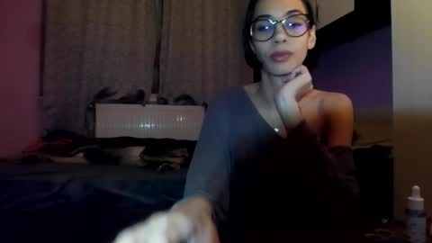 Snapshot of sexysexyfox chatting on February 7, 12:47 am SexyFox online show from February 7, 12:47 am
