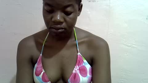 sexyshaz22 online show from April 14, 1:11 am