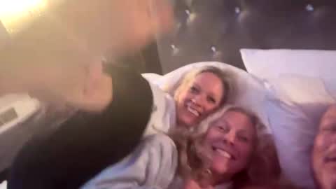 Snapshot of sexystackie chatting on November 16, 9:48 am Princess Jackie and Daddy Steve online show from November 16, 9:48 am