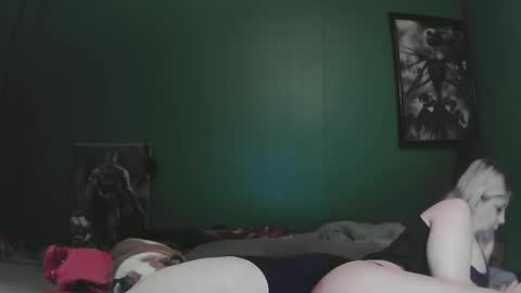 sexystripper69 online show from February 18, 1:10 am