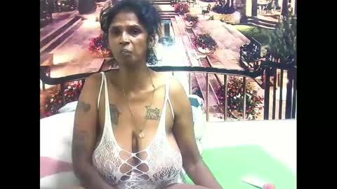 sexyva4u2luv online show from February 12, 5:48 pm