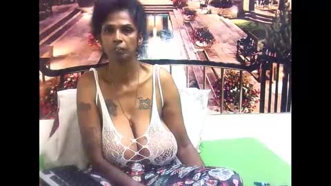 sexyva4u2luv online show from February 13, 6:09 am