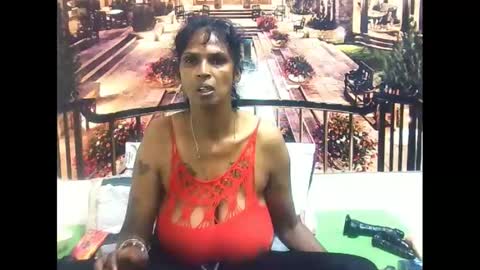 sexyva4u2luv online show from February 19, 9:28 am