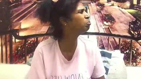 sexyva4u2luv online show from February 21, 5:56 am