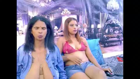 sexyva4u2luv online show from February 27, 9:04 pm