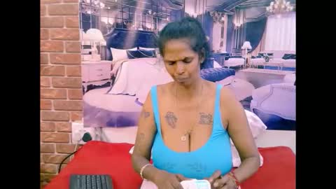 sexyva4u2luv online show from March 31, 6:52 pm