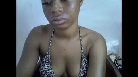 sexyxpeach online show from April 24, 12:35 am