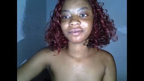 Snapshot of sexyxpeach chatting on July 28, 8:01 pm sexyxpeach online show from July 28, 8:01 pm