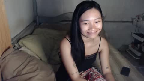 Snapshot of sexyymiya chatting on April 20, 2:20 pm sexyymiya online show from April 20, 2:20 pm
