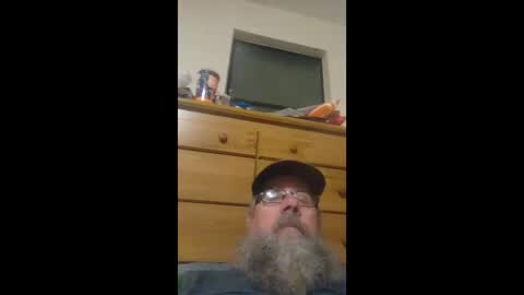 Snapshot of sgtbrown01 chatting on May 27, 8:44 am sgtbrown01 online show from May 27, 8:44 am