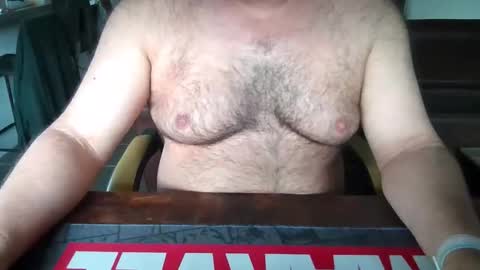 Snapshot of shadesofallblue chatting on November 4, 6:23 am Shadesofallblue online show from November 4, 6:23 am