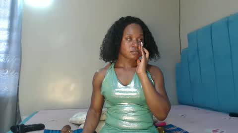 Snapshot of shadow_sweets chatting on March 6, 5:24 am Shadow online show from March 6, 5:24 am