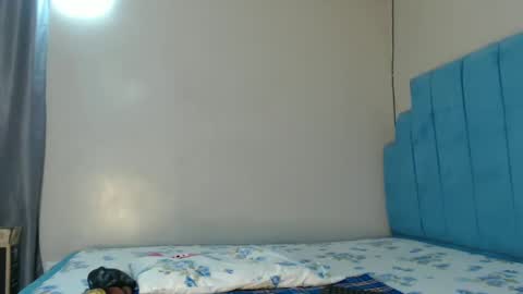 Snapshot of shadow_sweets chatting on March 9, 9:25 pm Shadow online show from March 9, 9:25 pm