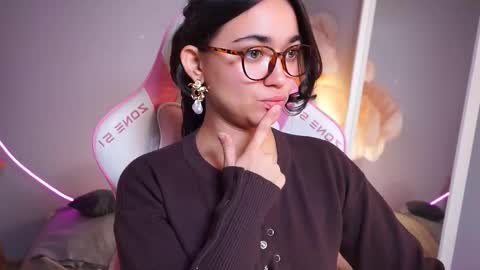 Snapshot of shadowlotus_ chatting on November 19, 3:12 pm Lily online show from November 19, 3:12 pm