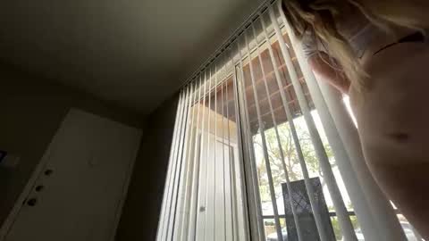 Snapshot of shadowsiren69 chatting on March 2, 6:59 pm shadowsiren69 online show from March 2, 6:59 pm