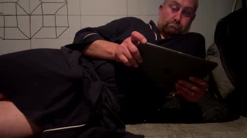 shadystl online show from April 17, 5:32 am