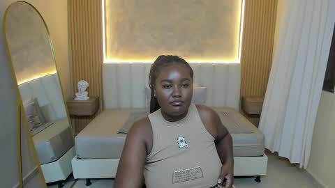 Shaira Collins online show from April 13, 12:21 pm