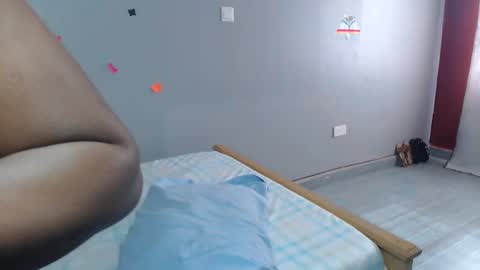 shaky xxx online show from February 26, 6:26 am