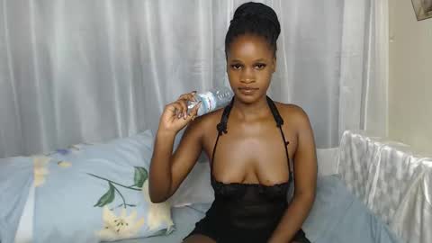 shaky xxx online show from October 13, 1:11 pm