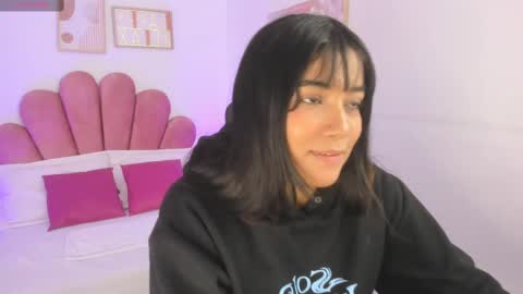 Shalena  online show from September 9, 8:08 pm