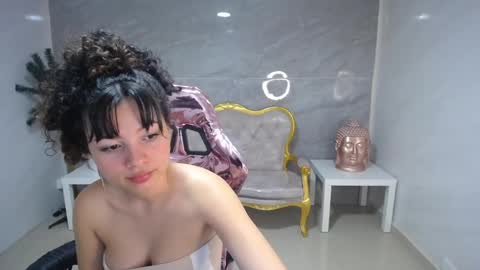 Shalon  online show from February 5, 11:06 pm