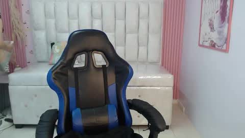 Shalon  online show from September 27, 5:18 pm