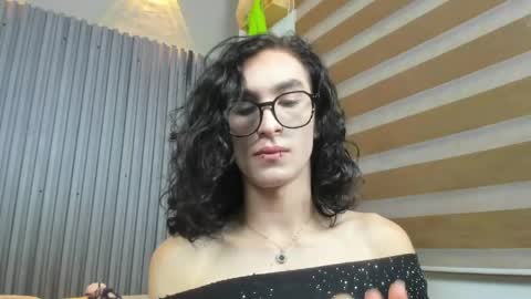 Snapshot of shammy_rosse chatting on May 16, 7:34 pm shammy_rosse online show from May 16, 7:34 pm