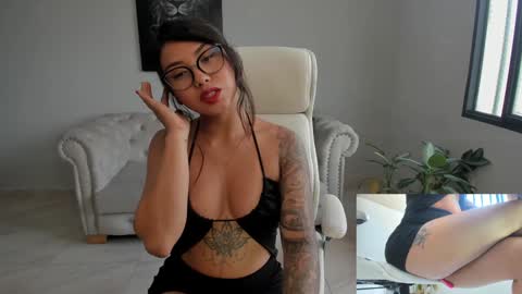 Snapshot of shanabellucy chatting on January 9, 5:54 pm onlyfans shanabellucy online show from January 9, 5:54 pm