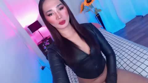 MISS SHANE online show from March 26, 2:28 am