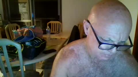 shaneo781570 online show from March 31, 6:19 pm