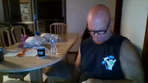 shaneo781570 online show from April 4, 5:10 pm