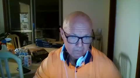 shaneo781570 online show from April 14, 6:36 pm