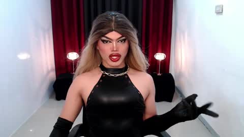 Snapshot of shanex01 chatting on December 15, 2:48 pm Shane X online show from December 15, 2:48 pm