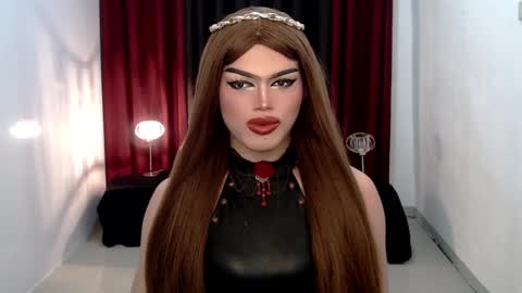 Snapshot of shanex01 chatting on December 28, 6:18 pm Shane X online show from December 28, 6:18 pm